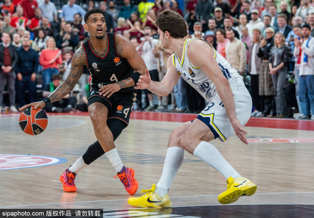 欧冠半决赛前瞻：巴黎圣日耳曼主场迎战拜仁慕尼黑